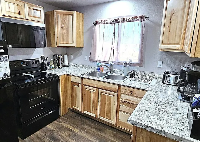 Holiday home 3bd, King, Brkfst, Large Tvs, Wd, Sleeps 11, Bbq Page